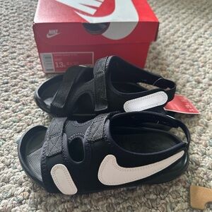 Nike Kids Black and White Sandals